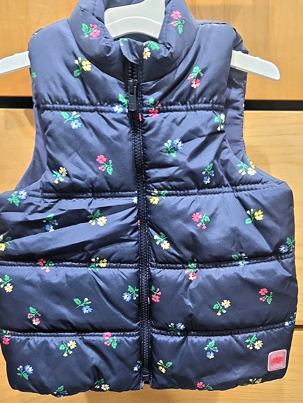 Gap Kids Floral Puffer Vest in Blue Like New